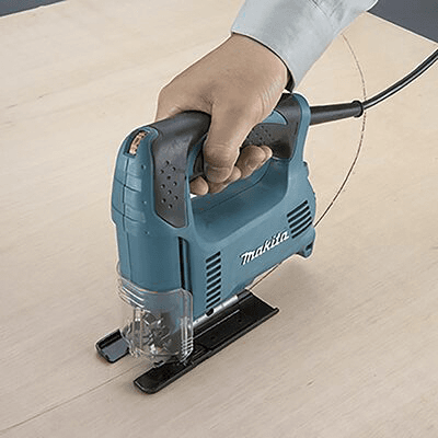 Sierra Caladora Ligera, con Inclinación de Corte / 450W / Incluye estuche. imagen 5